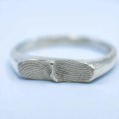 Bague empreinte proche